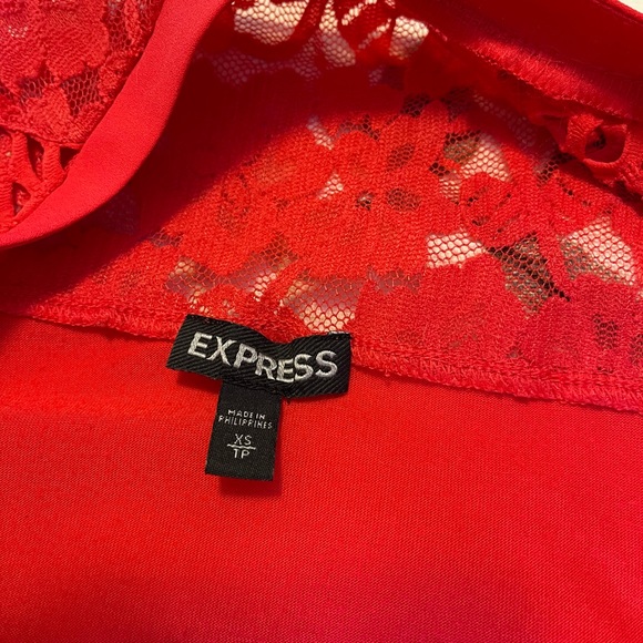 Sleeveless Shirt - Picture 7 of 7